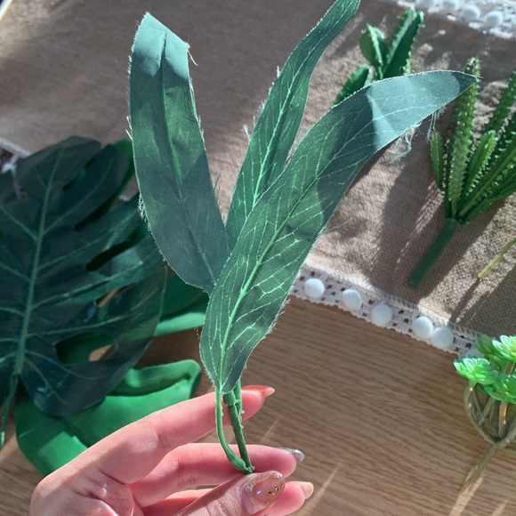 ☀️Hump Day Happiness SALE☀️ Styling fun ✨7 Pieces Plant Styling props - Picture 6 of 12